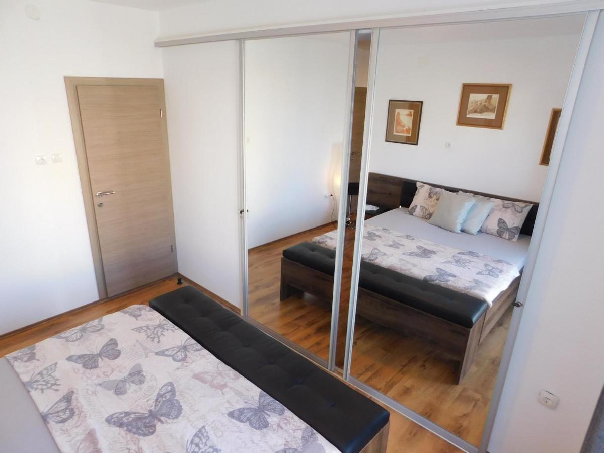Jacky Apartment / Sea View Макарска Экстерьер фото