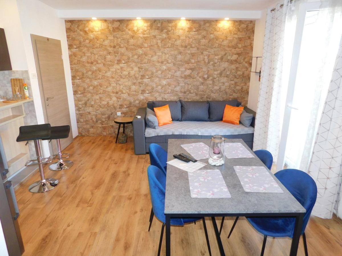 Jacky Apartment / Sea View Макарска Экстерьер фото